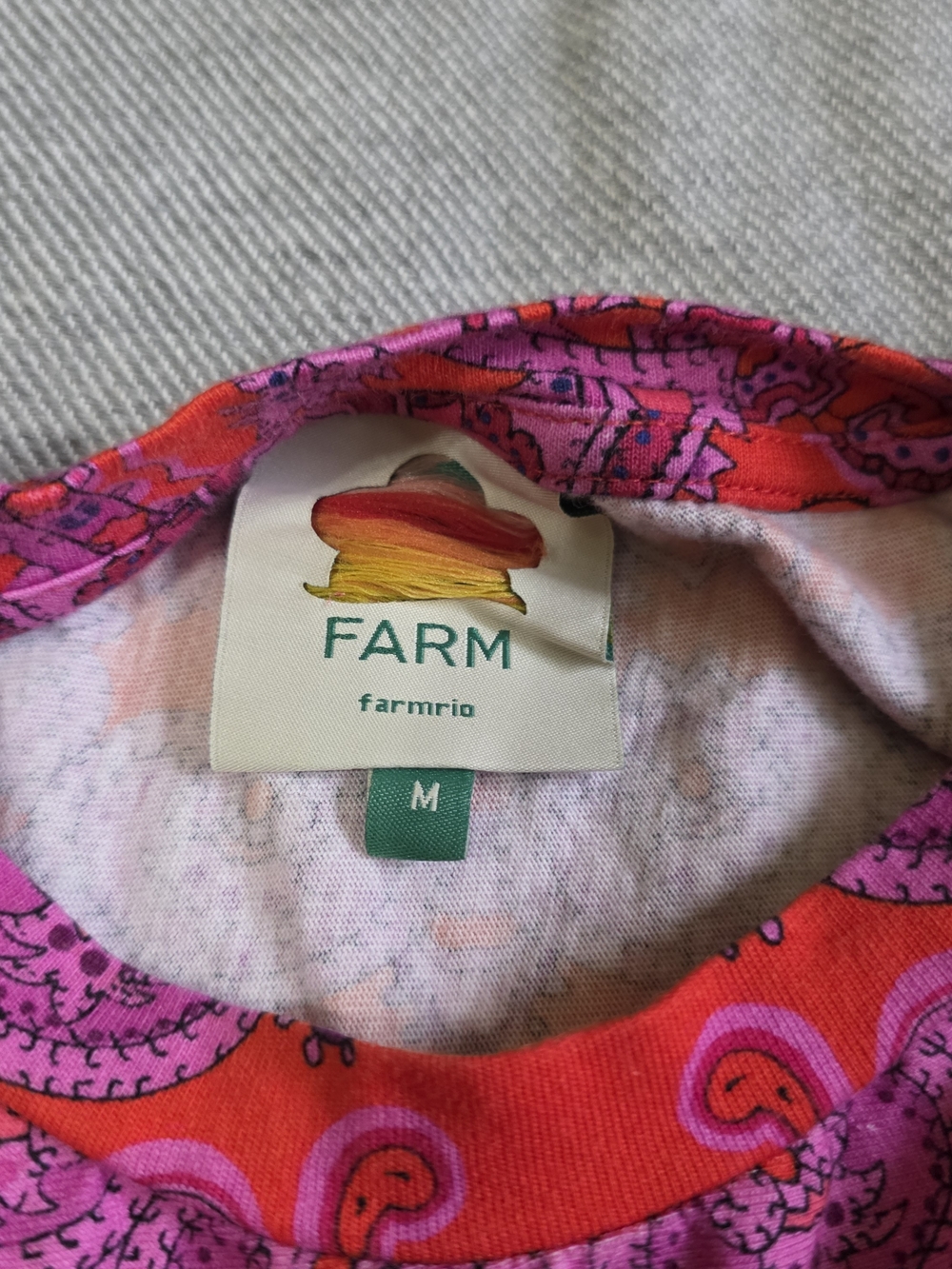 FARM Rio Red & Pink Paisley Muscle Tee - Picture 9 of 13